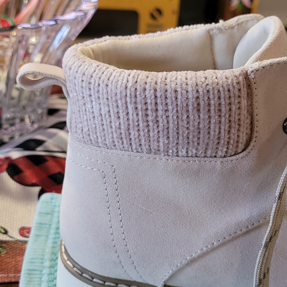 Women's Cream Ankle Boots - Picture 7 of 8